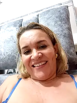 Chat XXX Live charlotte_milf30