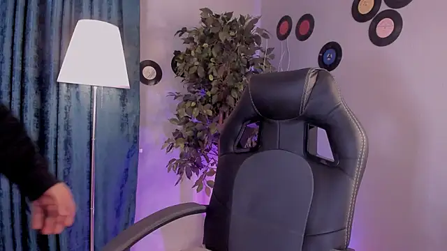 XXX chat uživo modela WillFobos