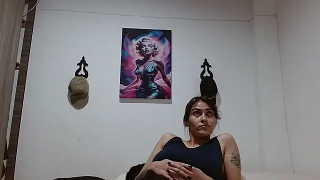 Chat XXX en directo de Crystal_Star_