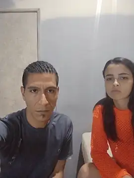 Rodrigohernan19 Show in webcam