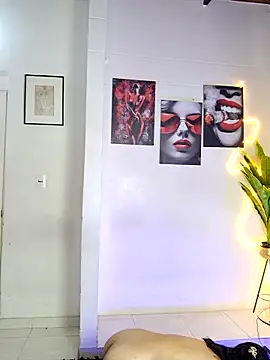 แชท XXX สดของ royalgirls_x