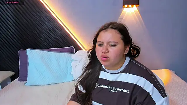 Laia_and_Aloby webkamerás műsora