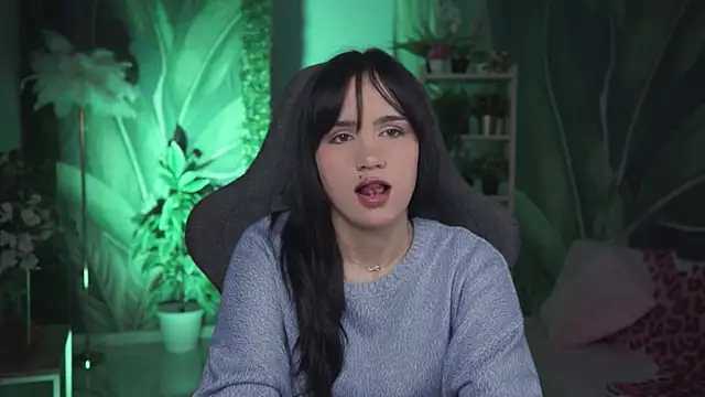 دردشة MonicaFarmer الجنسية المباشرة