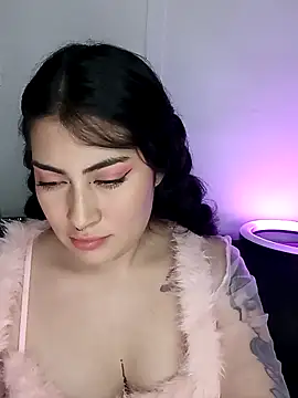 Julietta_p – Naživo XXX chat