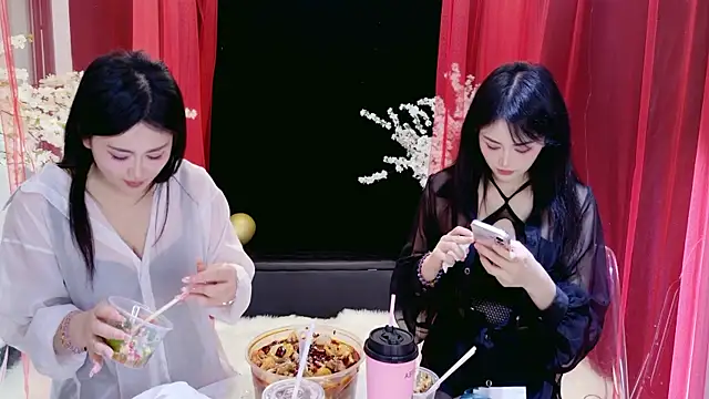 Banana-Milk69's Live XXX Chat