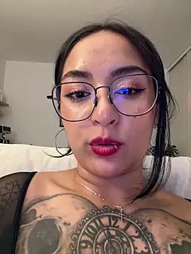 Rae_Lil_White Webcam-Show