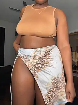 TilaTotti Adlı Modelin Canlı XXX Sohbeti