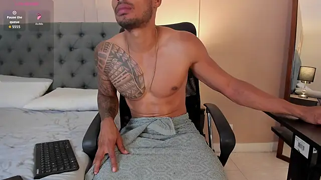 Sweet_Alessandre élő XXX-chatje