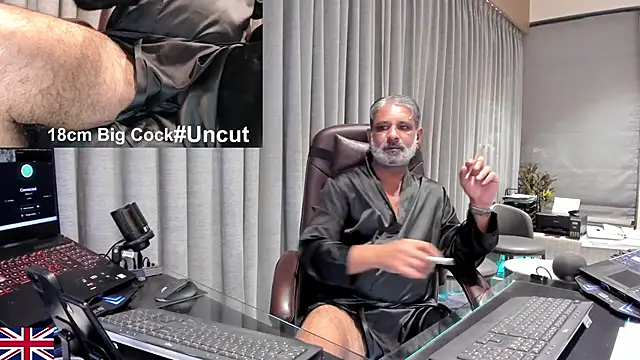 OnlineBossUK Webcam show