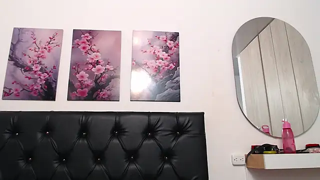 pinky_f00xのライブXXXチャット