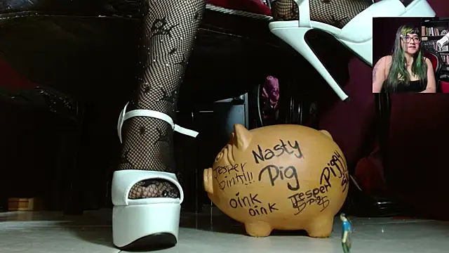 MeGoddesSara: онлайн-секс-чат