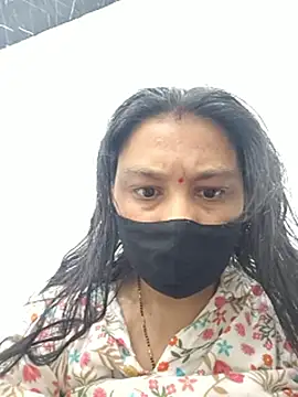 Saishaa Chat XXX in diretta