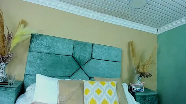 NaomySakura Live XXX Chat