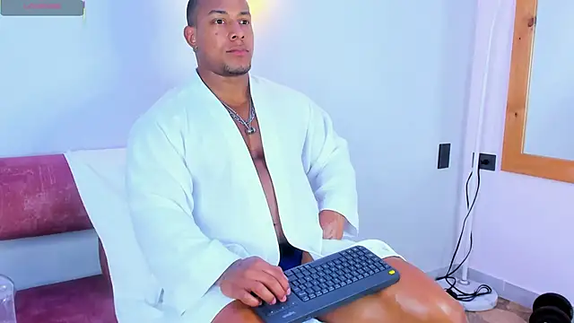 Travis_lenox_ Webcamshow