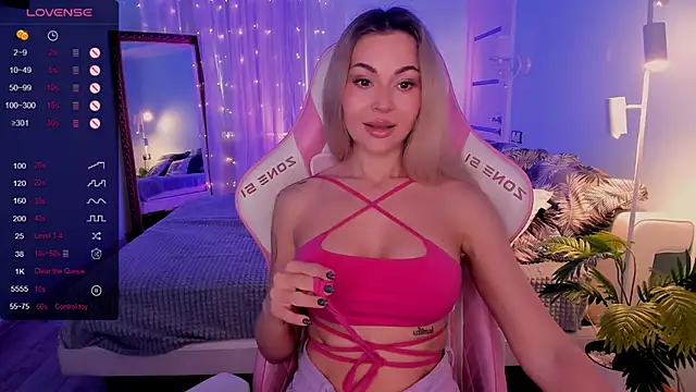 AdeleRoberts' Live XXX Chat