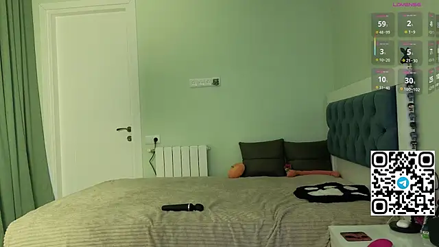 MeviCoral's Live XXX Chat