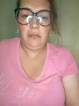 _SaraqueenのライブXXXチャット