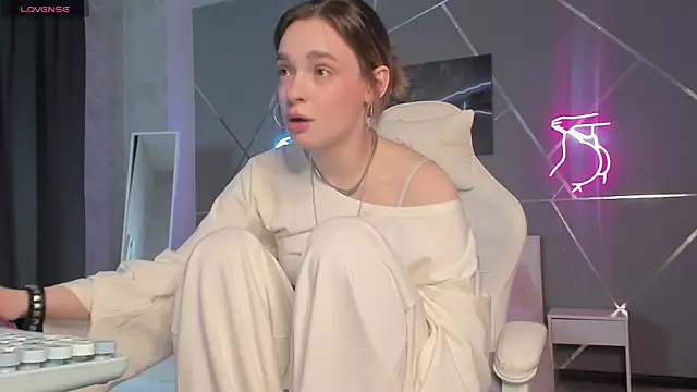 Chatroom XXX en direct de naomi_reiss