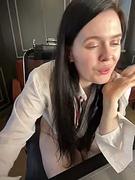 JustMira – Live XXX-chat