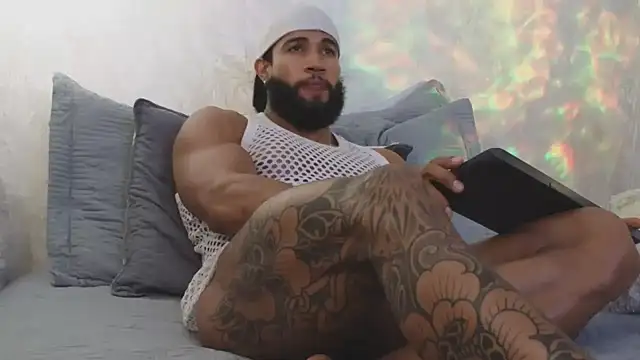 Osher_Cox: онлайн-секс-чат