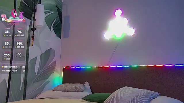 RubyValen's Live XXX Chat