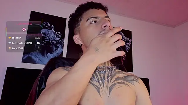 Show modela JuanCamiilo_66 na web-kameri