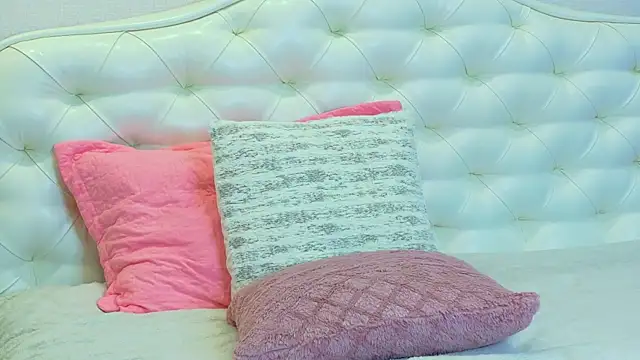 LadySweetWife Live XXX-chat