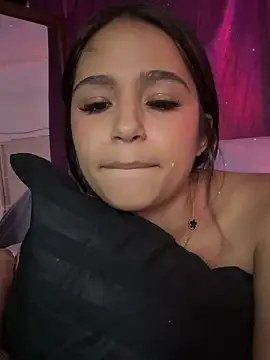 Paulas_sweet430's Live XXX Chat