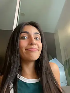 عرض كام DaphneUwu