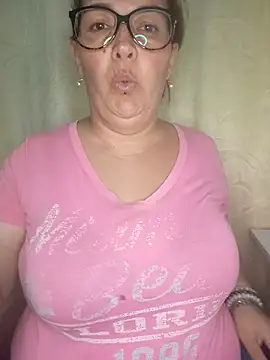 _Saraqueen Adlı Modelin Canlı XXX Sohbeti