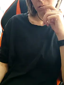 Aashikalaa's Live XXX Chat