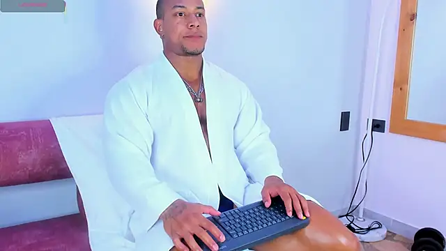 Travis_lenox_: вебкам-шоу