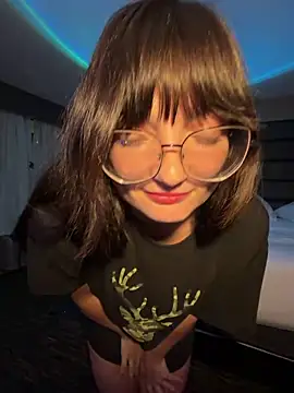 urpuppymoon's Webcam Show