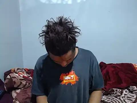 sweeyanal's Webcam Show