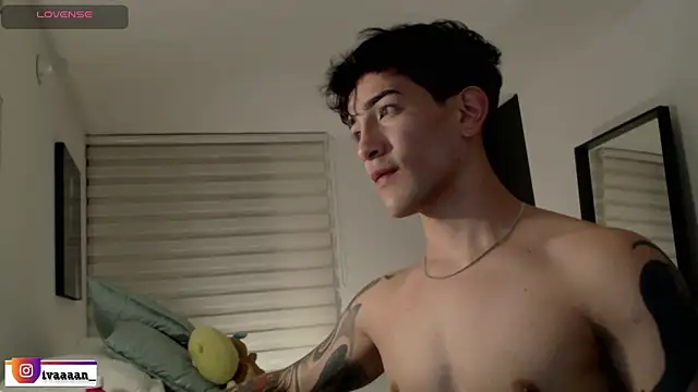 ivaaaan_'s Live XXX Chat