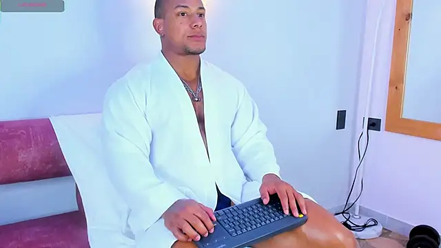 Travis_lenox_ Pertunjukan Webcam