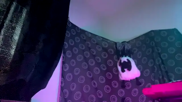 Guyst049's Live XXX Chat