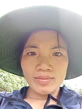 ngan-cute élő XXX-chatje