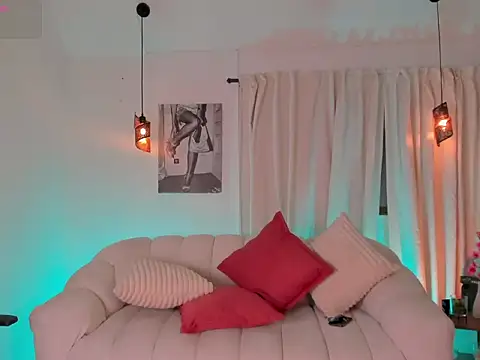 MaraVelvettのライブXXXチャット