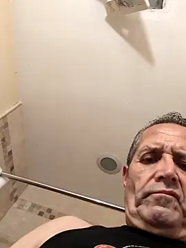 bobby69cock Adlı Modelin Canlı XXX Sohbeti