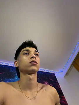 XXX chat uživo modela RoughDiamond_