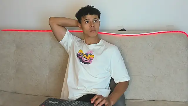 _Alex_Colton Chat XXX in diretta