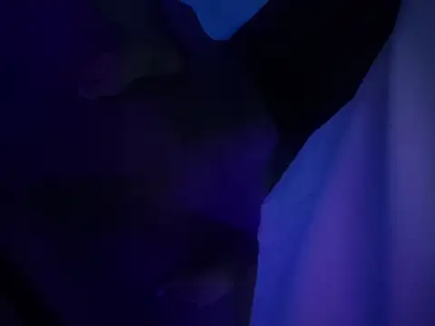 chronic_vibez's Webcam Show