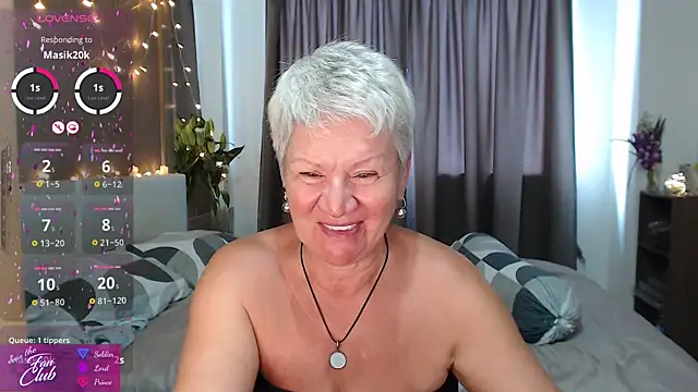 roxana_brooks live XXX chat