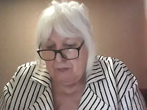 Alexia64231 webkamerás műsora