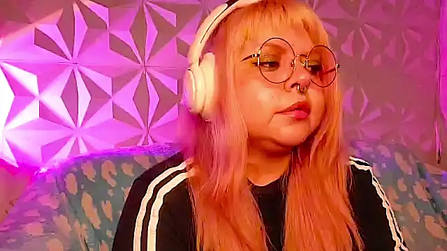 Živý XXX chat Satyn_doll