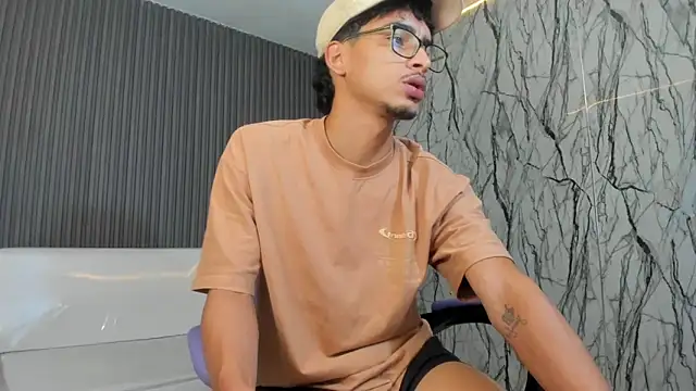 Chat +18 de allens_joe ao vivo