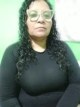 Amarantha25 即時 XXX 聊天