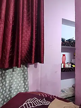 sexykrisha webcam show