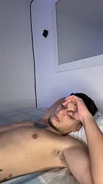 XXX chat uživo modela ArturoDelgado1